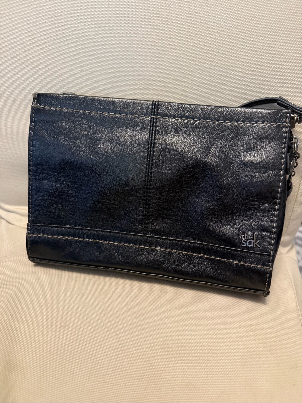 The Sak Black Leather Shoulder Bag with Contrast Stitching